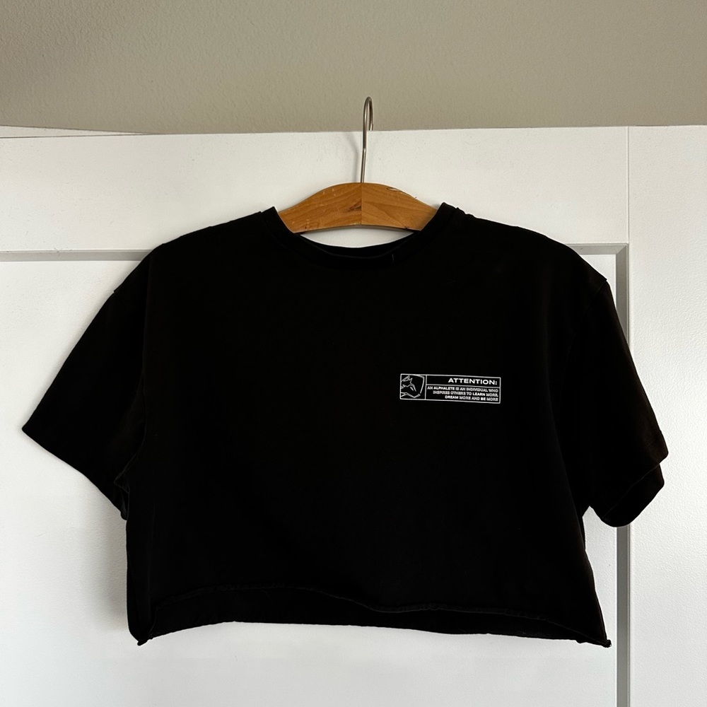 Alphalete. Medium. Black crop top.